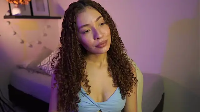 isabella-garcia- online show from February 20, 1:26 am