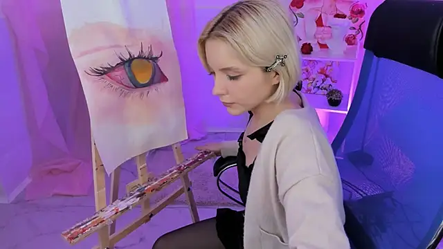 AuroraWrenfield online show from November 11, 10:45 am