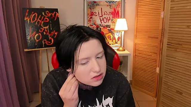 ayakskalermonss online show from November 7, 8:20 am