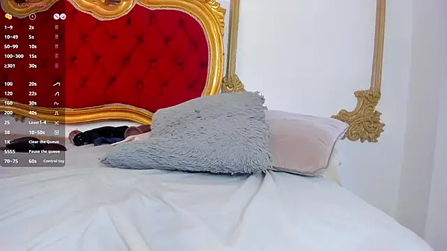 Gigi duran online show from December 5, 3:35 pm