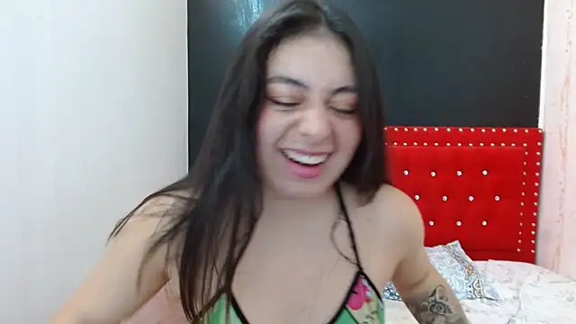 Snapshot of MiaKimky chatting on September 19, 5:23 pm MiaKimky online show from September 19, 5:23 pm