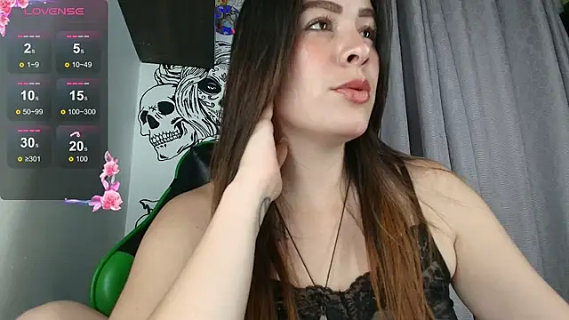 ImSophieFox online show from August 9, 4:51 am