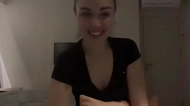 Gilin1 online show from February 11, 7:59 pm