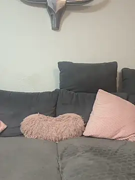 shortybig official online show from February 18, 5:17 am