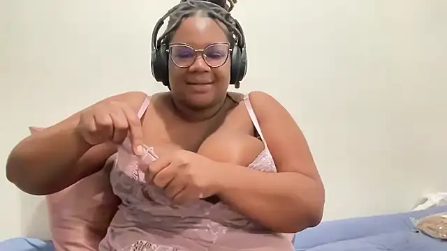 furykat1 online show from December 4, 2:03 am