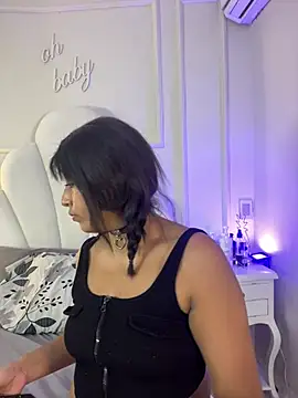 Kaylachannell online show from July 30, 7:59 pm
