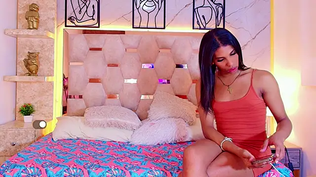 Valentina Shine online show from June 12, 3:31 pm