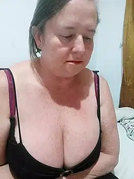 Miss-tetas online show from October 13, 3:09 am