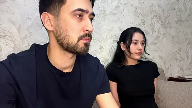 sophywhisper online show from February 5, 1:47 pm