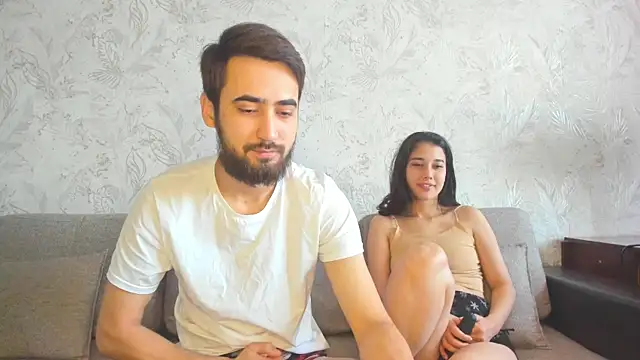 sophywhisper online show from November 4, 7:57 am