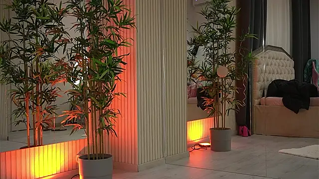 EmmaBlanco online show from February 20, 8:31 pm