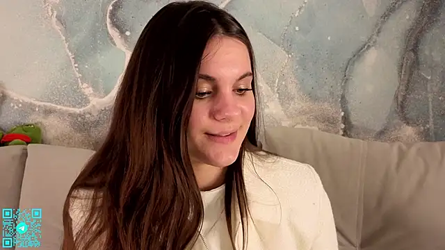 chloemilka online show from April 28, 6:34 pm