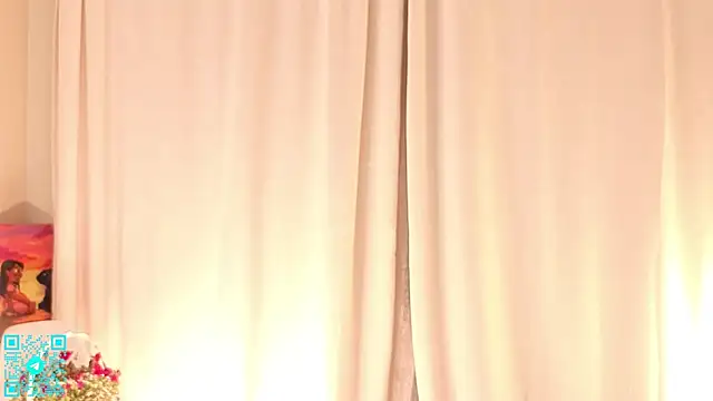 chloemilka online show from November 17, 5:46 pm