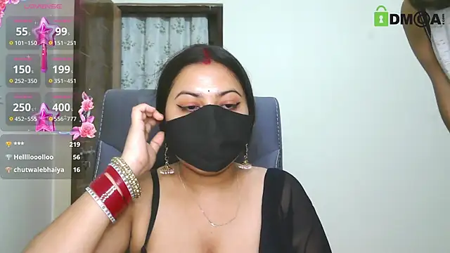 SassyWildCouple online show from June 23, 6:17 pm