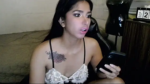 Snapshot of Cutierhyxx chatting on September 25, 2:05 pm Cutierhyxx online show from September 25, 2:05 pm