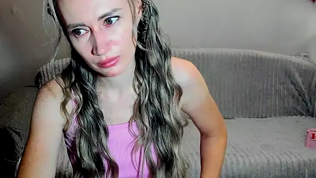 JessFoxxx online show from August 2, 4:04 am