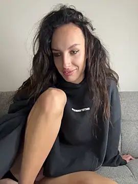 Snapshot of goodgirldevil chatting on September 24, 12:15 pm goodgirldevil online show from September 24, 12:15 pm