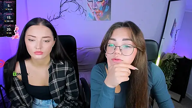 Snapshot of miki-niki chatting on October 15, 12:08 pm miki-niki online show from October 15, 12:08 pm