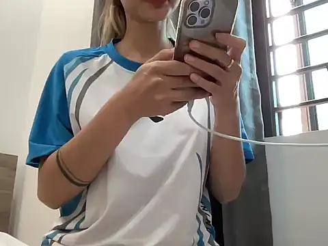 Snapshot of Min_sara69 chatting on October 14, 8:06 am Min sara69 online show from October 14, 8:06 am