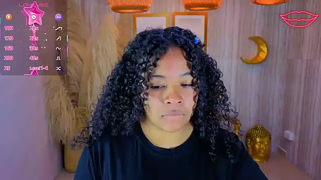 Snapshot of risada_temptation_s chatting on September 9, 3:17 am risada temptation s online show from September 9, 3:17 am