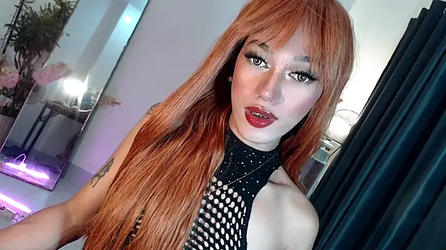 Snapshot of Lust-sluttymira chatting on September 10, 10:15 am Lust-sluttymira online show from September 10, 10:15 am