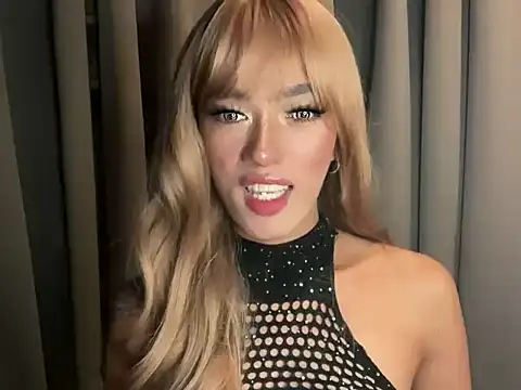 Snapshot of Lust-sluttymira chatting on October 3, 1:22 am Lust-sluttymira online show from October 3, 1:22 am