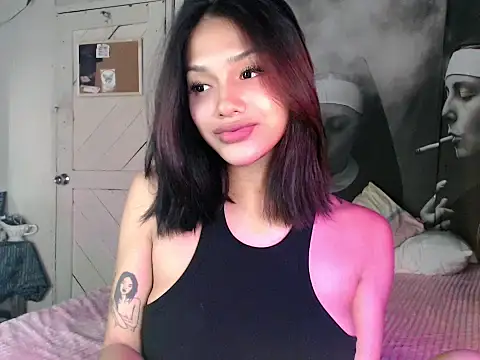 itsmekarinaaa online show from March 15, 5:04 pm