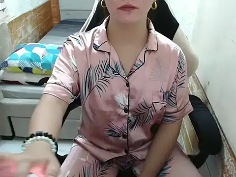 Sweet sammie04 online show from January 7, 7:12 am