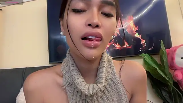  agatha143  online show from June 26, 5:20 am