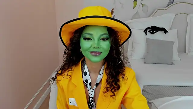 MargaretPeace online show from November 1, 3:10 am