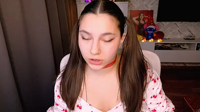 Arianna Grend online show from January 13, 1:04 pm