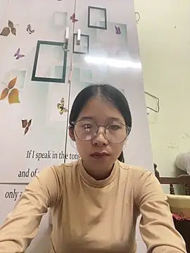 meomeo2k6 online show from November 11, 1:52 pm