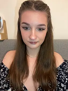 AdelinaEmber online show from January 10, 11:26 am