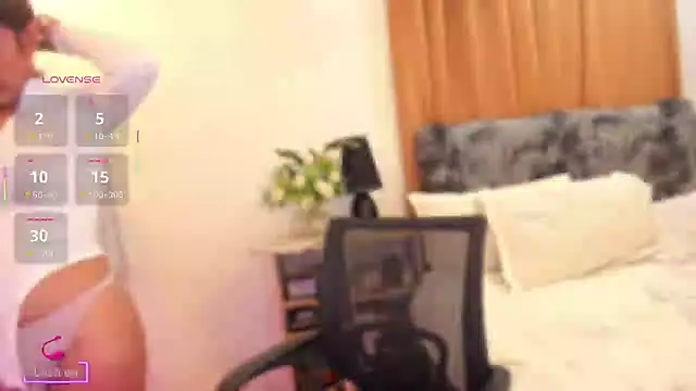 Fox Smithxx online show from February 20, 6:26 am