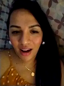 Snapshot of enoria1992 chatting on October 10, 3:33 am enoria1992 online show from October 10, 3:33 am