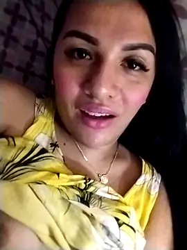 Snapshot of enoria1992 chatting on September 22, 2:59 pm enoria1992 online show from September 22, 2:59 pm