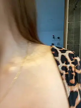 Nikii   online show from September 25, 10:29 pm