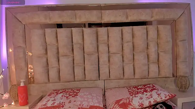 -Melissa online show from December 2, 4:03 am