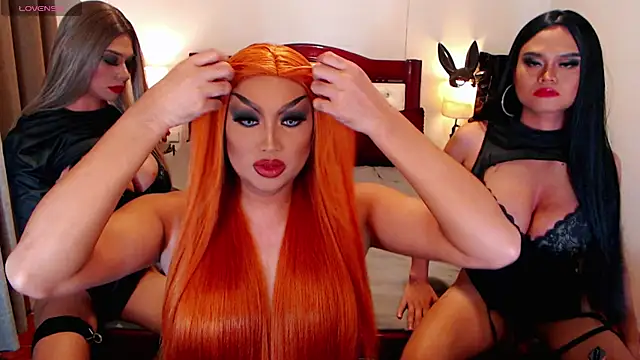 DoniaSabrina online show from November 12, 1:53 pm