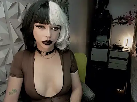 janecomander online show from June 27, 5:30 am