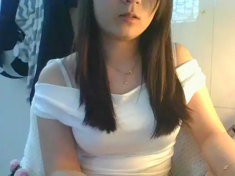 Linzly online show from February 26, 2:54 am