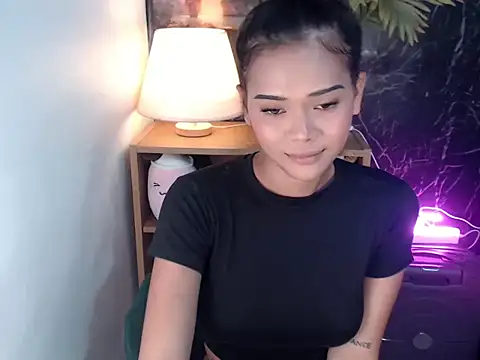 ur holly lexie online show from September 21, 7:18 am