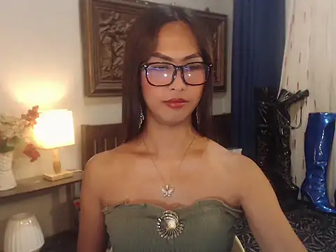 Nathalieheartt online show from July 6, 3:03 pm