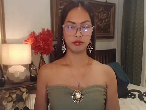 Nathalieheartt online show from July 28, 1:43 pm