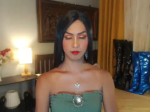 Nathalieheartt online show from September 19, 1:48 am