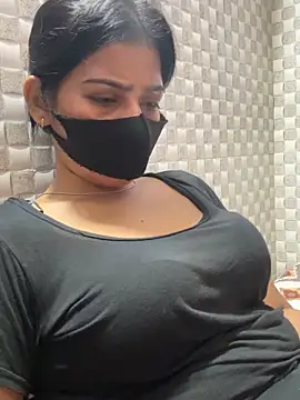 Hot Jaanvi  online show from June 17, 6:37 am