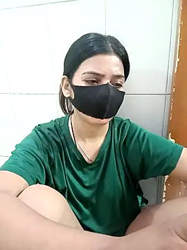 Snapshot of Hot_Jaanvi_ chatting on September 15, 4:47 pm Hot Jaanvi online show from September 15, 4:47 pm