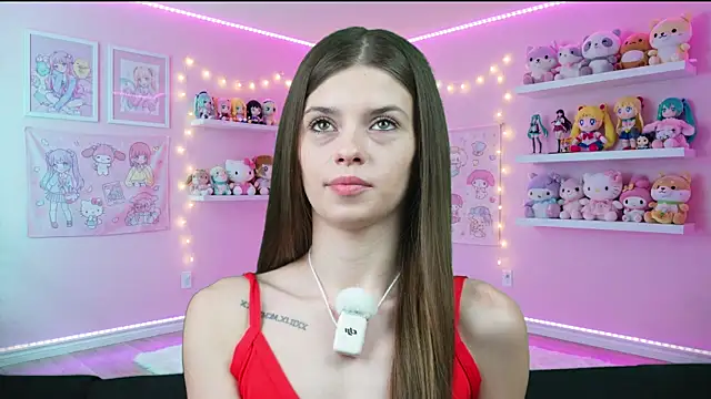 sukie spooky online show from April 11, 7:56 am