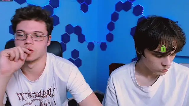 lucas long  online show from November 30, 4:33 pm