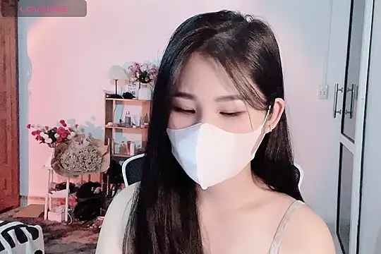 Snapshot of ___Daisy___ chatting on October 12, 2:19 pm Daisy online show from October 12, 2:19 pm